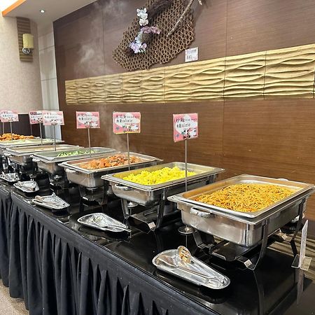 Chientan Youth Hotel Тайпей Екстериор снимка