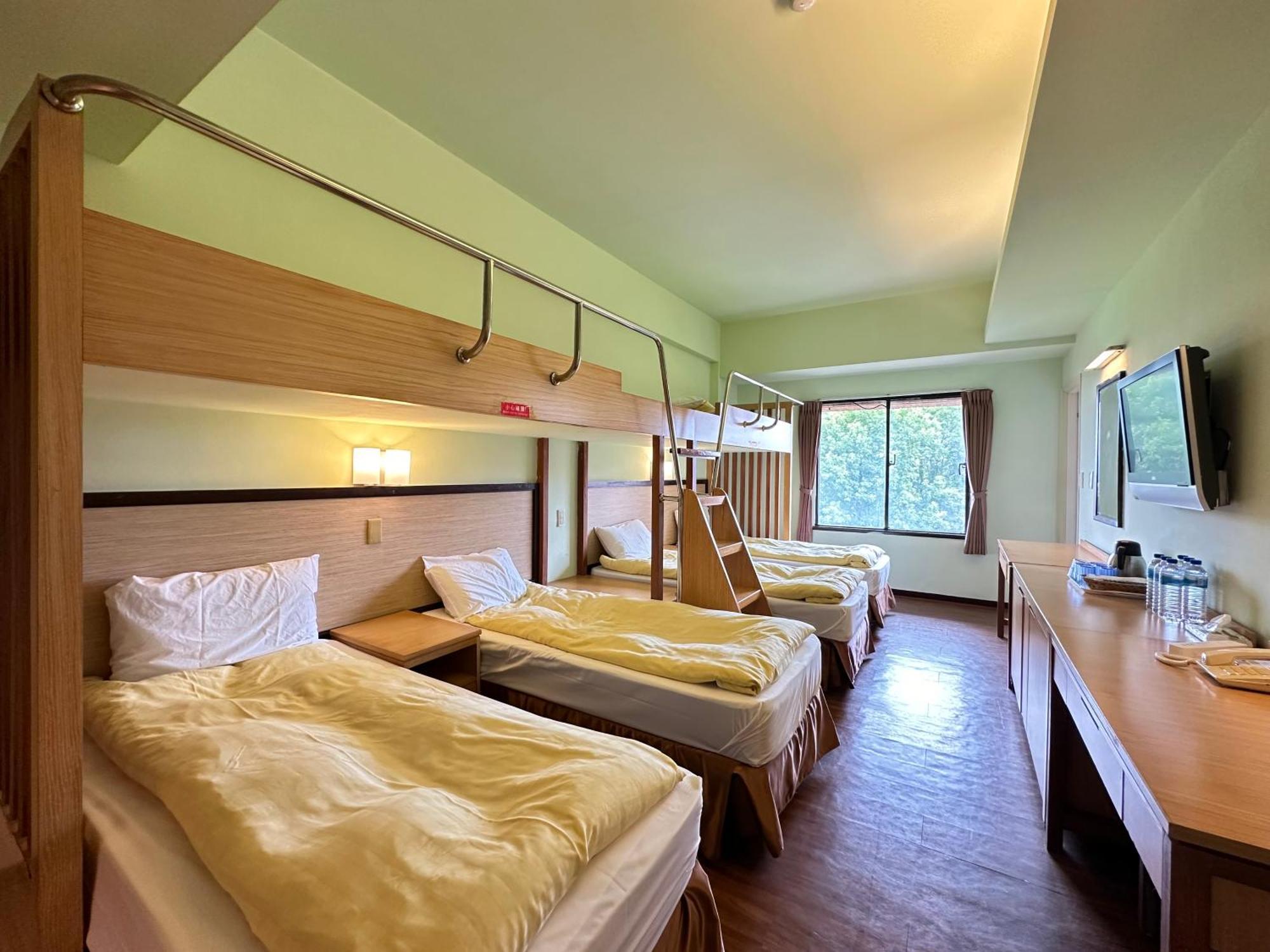 Chientan Youth Hotel Тайпей Екстериор снимка