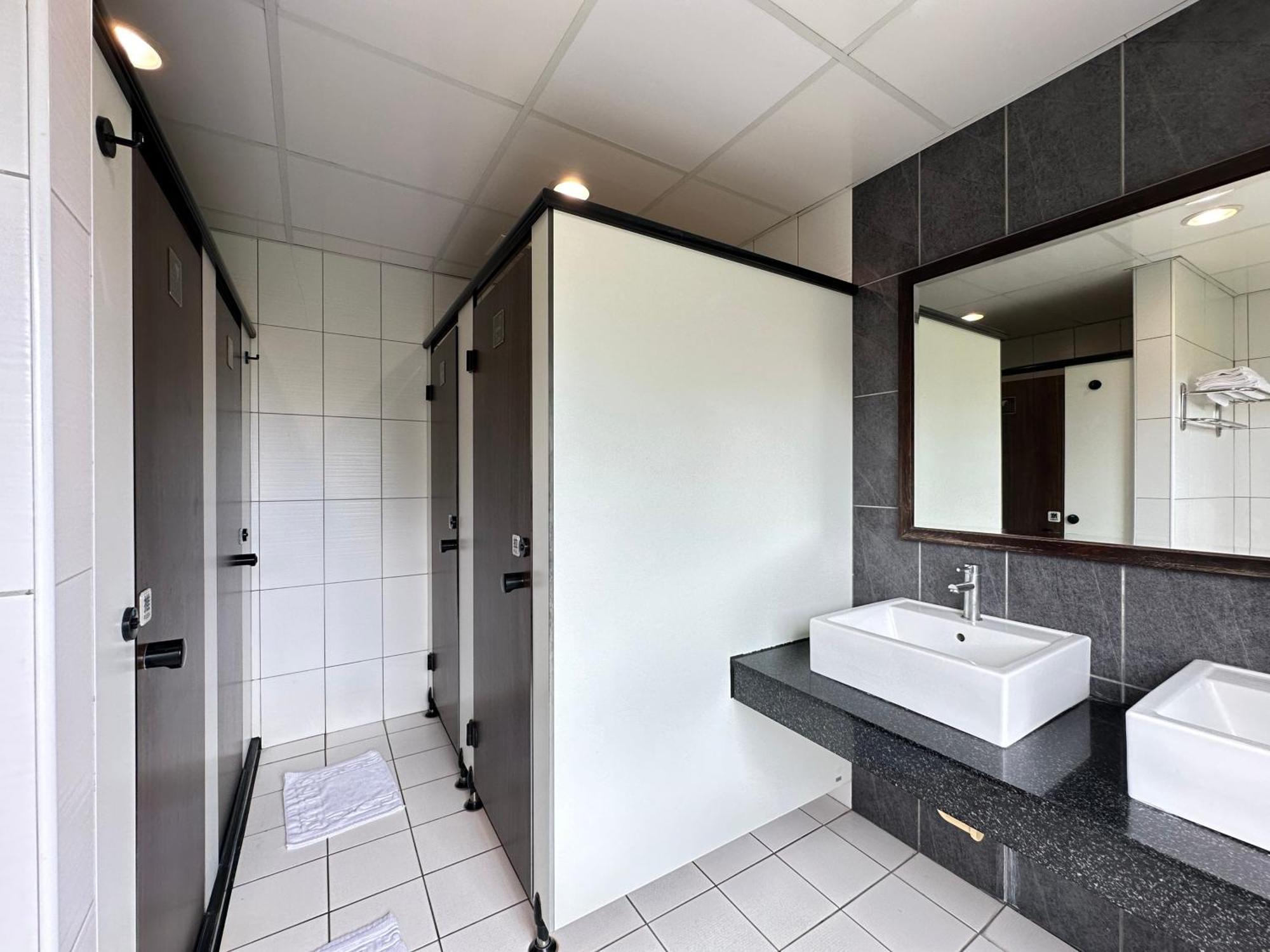 Chientan Youth Hotel Тайпей Екстериор снимка