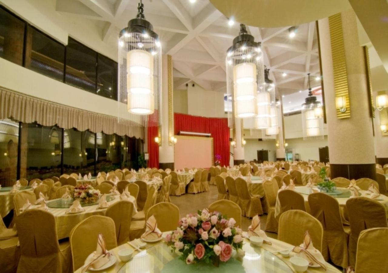 Chientan Youth Hotel Тайпей Екстериор снимка
